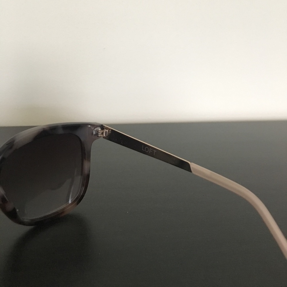 Loft Tortoise Shell Sunglasses - Picture 3 of 4